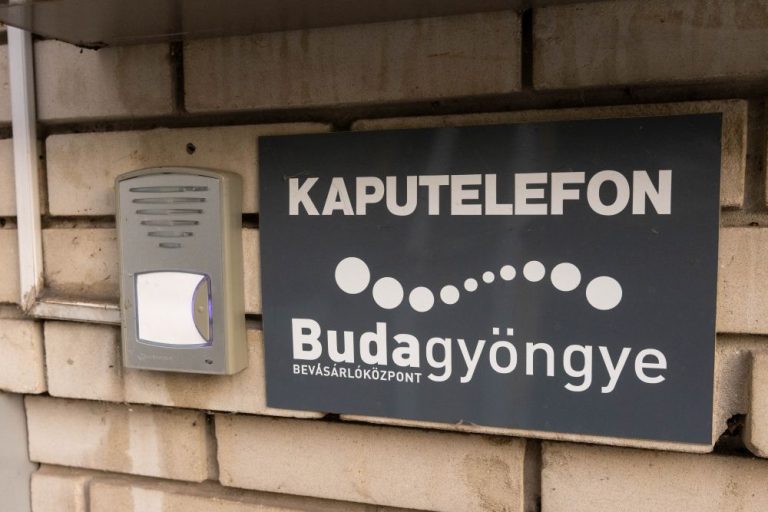 Budagyöngye Kaputalelefon